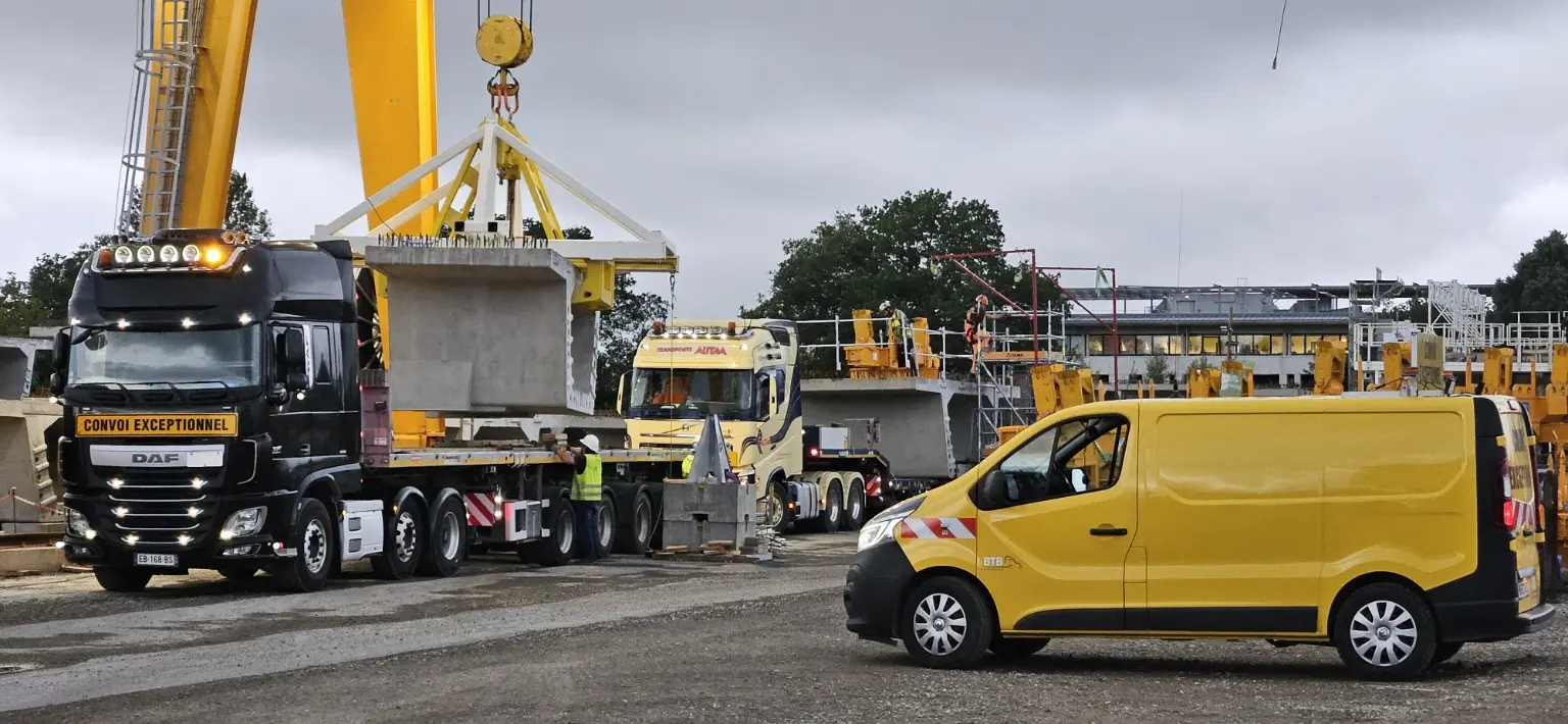 Coordination d’un transport exceptionnel pendant une opération de levage industriel